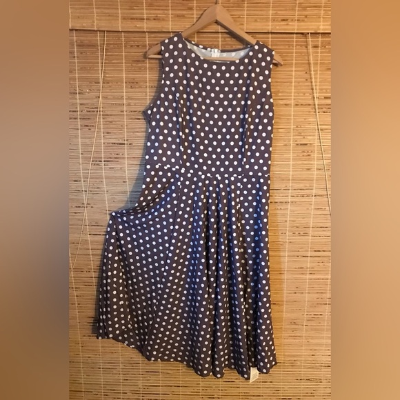 Cute Rockabilly Style Dress with Pleats Brown and White Polka Dot Size 16 - Picture 2 of 12